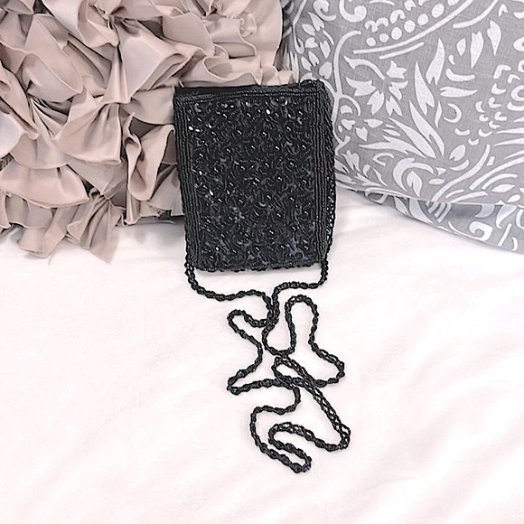 BEBE Moda Vintage Black Beaded Sequined Structured Crossbody Mini Phone Bag - Picture 1 of 7